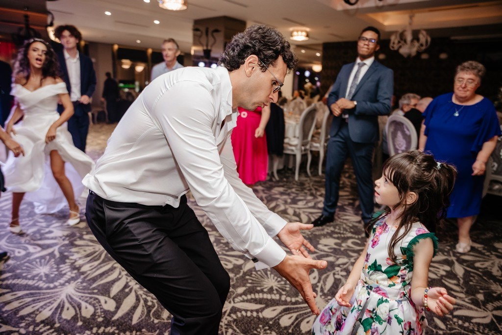 Isil si Radu by Fotograf nunta Iasi — Eduard Schiopu