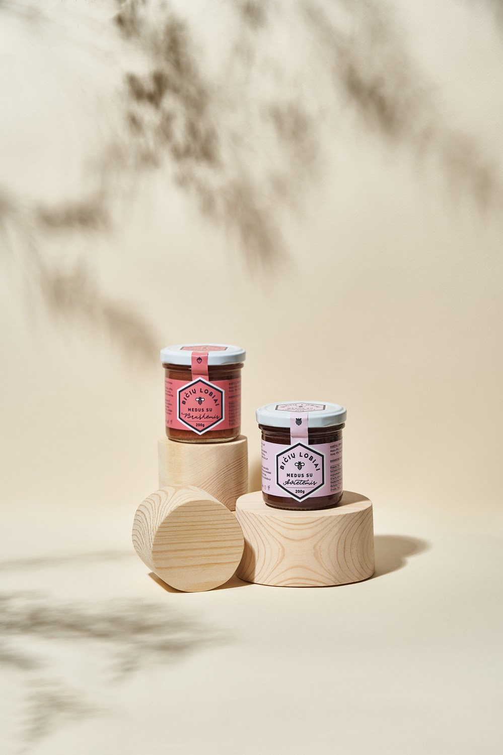 BICIU LOBIAI. Boutique 3D product pack-shot Studio