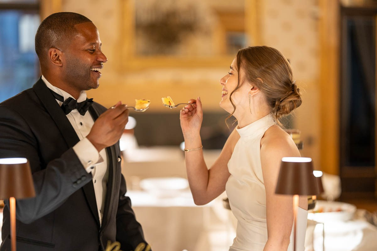 Anastasia e Ronald matrimonio presso il Caffé Pedrocchi Italia. Lorenzo Mazzega Wedding | Fotografo Matrimonio Milano | Reportage