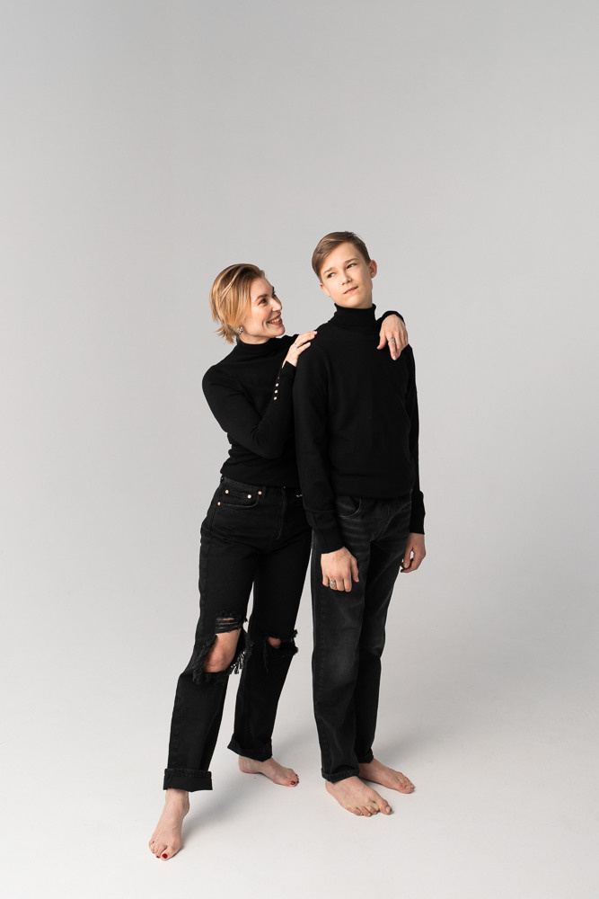 Stylish family photo session. Professional wedding photographer in Copenhagen, Denmark — Julia Byron