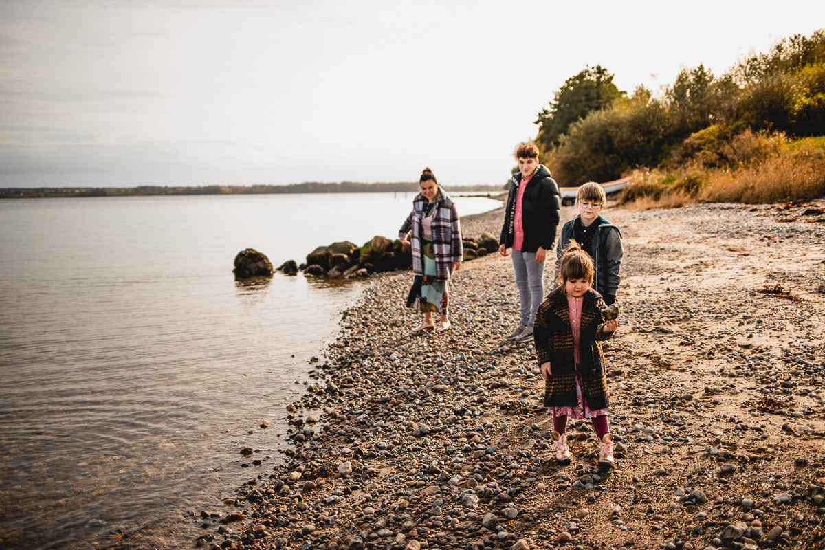 Family photo session in Jutland. Professional wedding photographer in Copenhagen, Denmark — Julia Byron