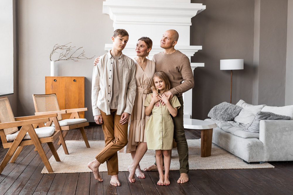 Stylish family photo session. Professional wedding photographer in Copenhagen, Denmark — Julia Byron