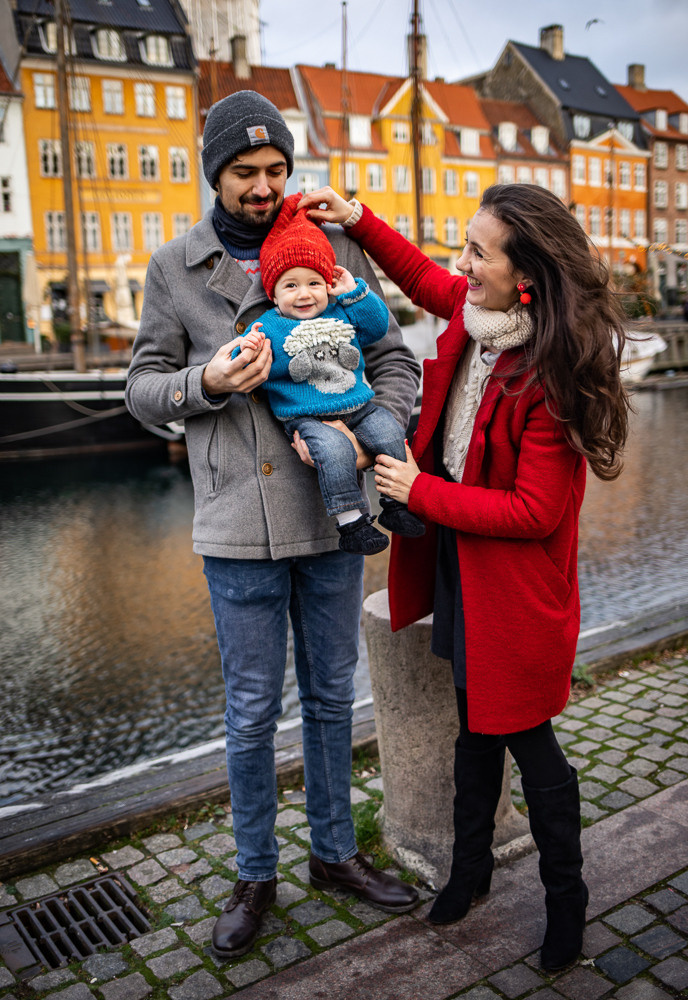 Ny havn. Professional wedding photographer in Copenhagen, Denmark — Julia Byron