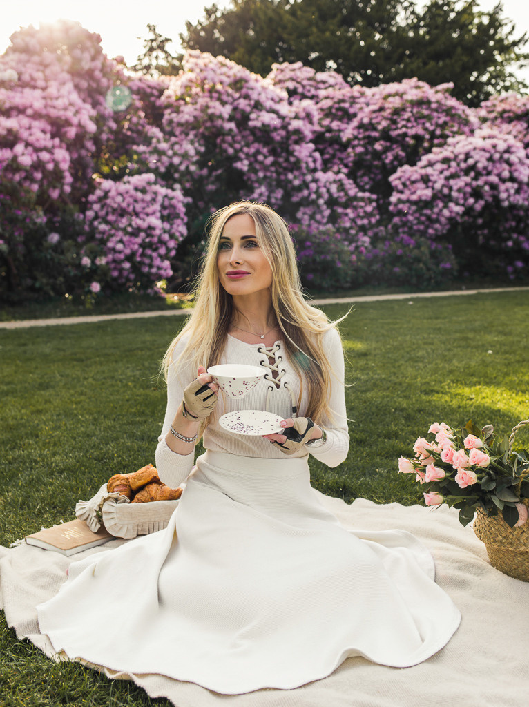 Lily. Professional wedding photographer in Copenhagen, Denmark — Julia Byron