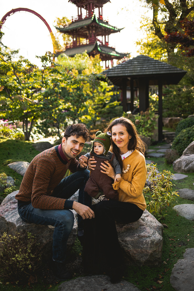 Autumn Tivoli. Professional wedding photographer in Copenhagen, Denmark — Julia Byron