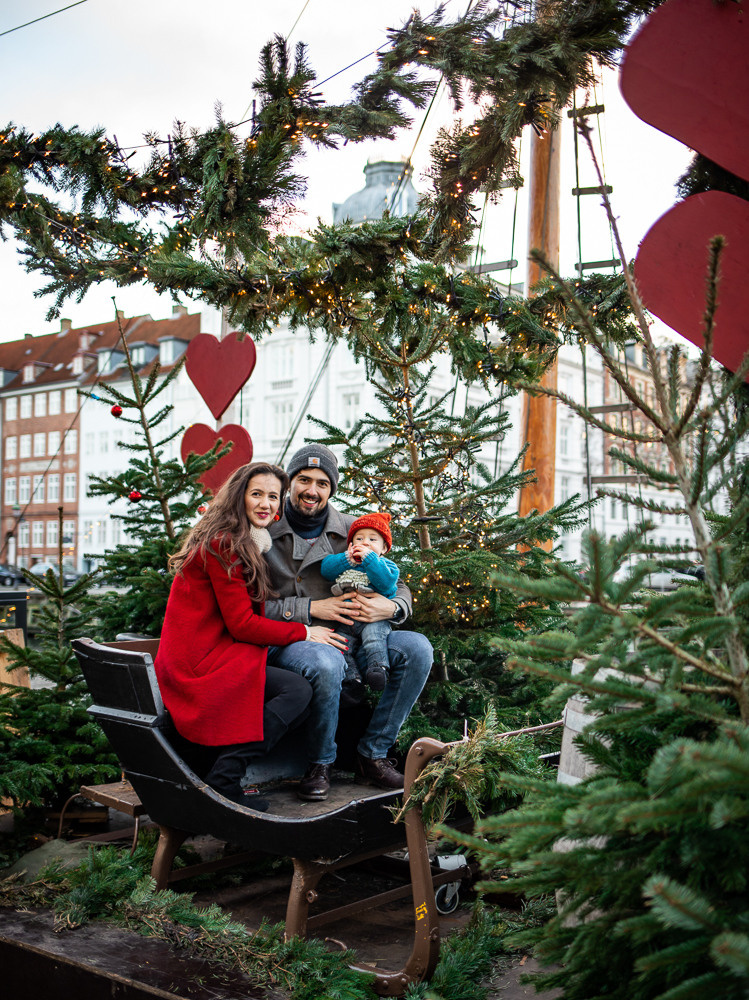 Ny havn. Professional wedding photographer in Copenhagen, Denmark — Julia Byron