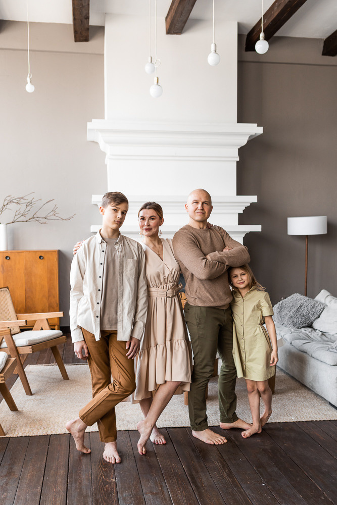 Stylish family photo session. Professional wedding photographer in Copenhagen, Denmark — Julia Byron