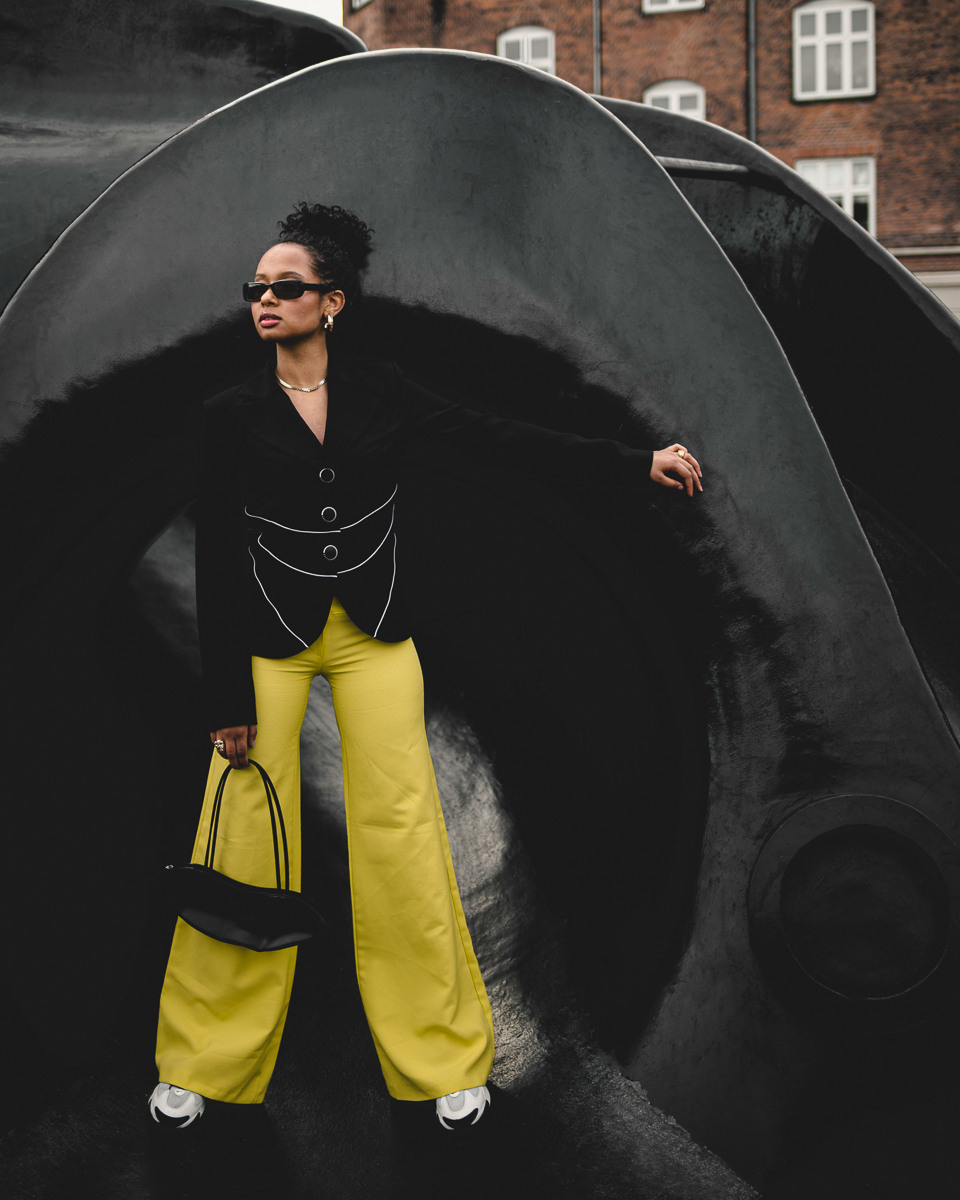 Superkilen. Professional wedding photographer in Copenhagen, Denmark — Julia Byron