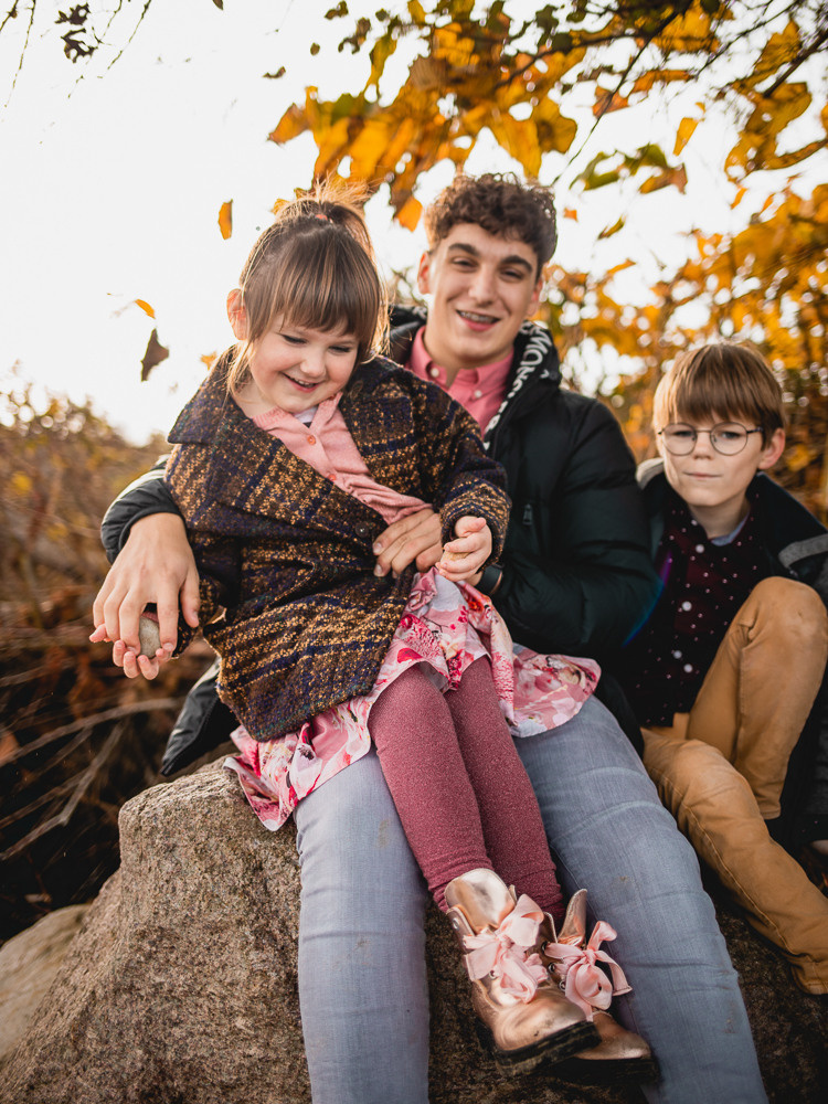 Family photo session in Jutland. Professional wedding photographer in Copenhagen, Denmark — Julia Byron