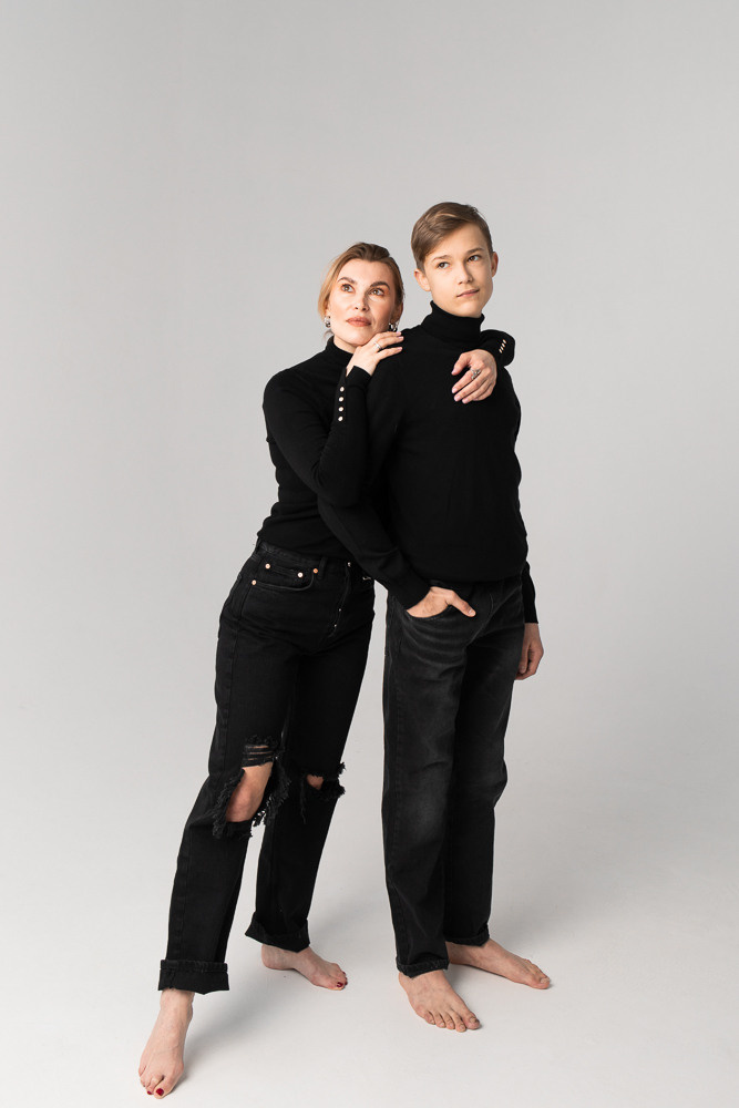 Stylish family photo session. Professional wedding photographer in Copenhagen, Denmark — Julia Byron