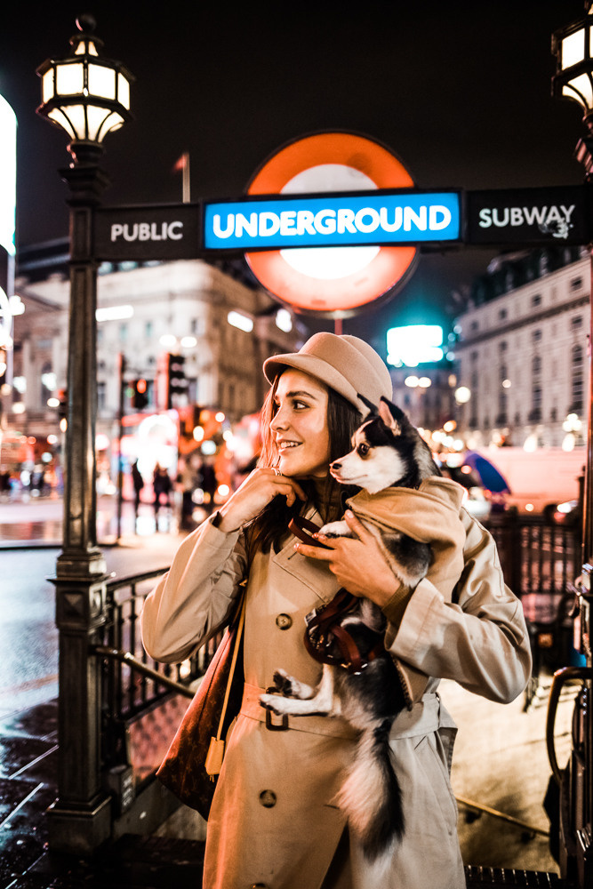 Night London. Professional wedding photographer in Copenhagen, Denmark — Julia Byron