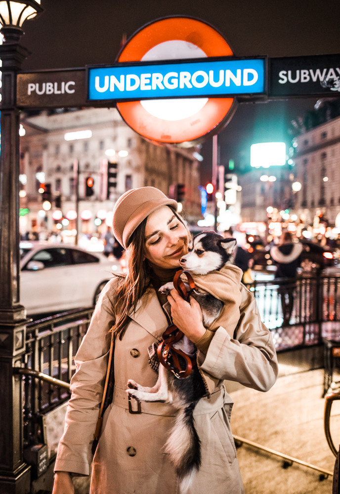 Night London. Professional wedding photographer in Copenhagen, Denmark — Julia Byron