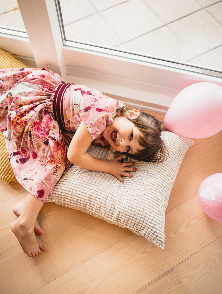 Family photo session in Jutland. Professional wedding photographer in Copenhagen, Denmark — Julia Byron