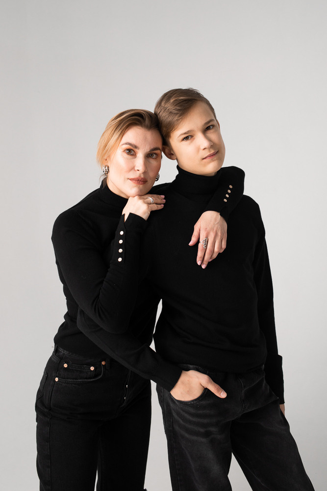 Stylish family photo session. Professional wedding photographer in Copenhagen, Denmark — Julia Byron