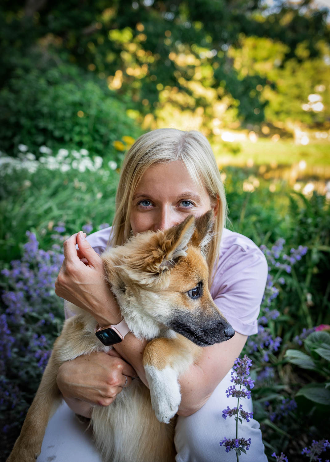 Family with dog. Professional wedding photographer in Copenhagen, Denmark — Julia Byron