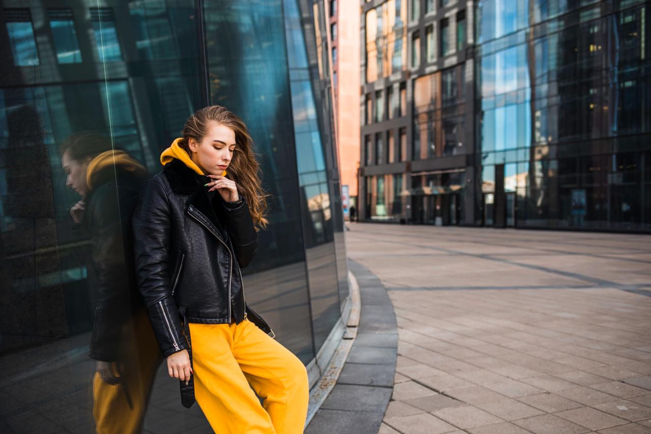 Saint-Petersburg outdoor photo session. Professional wedding photographer in Copenhagen, Denmark — Julia Byron