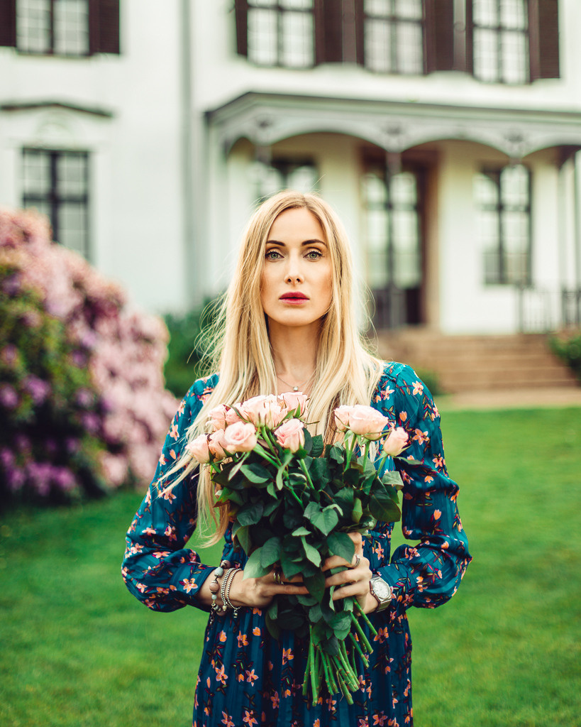 Lily. Professional wedding photographer in Copenhagen, Denmark — Julia Byron