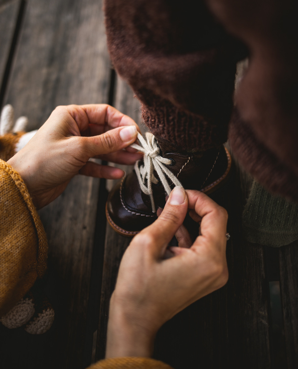 Autumn Tivoli. Professional wedding photographer in Copenhagen, Denmark — Julia Byron