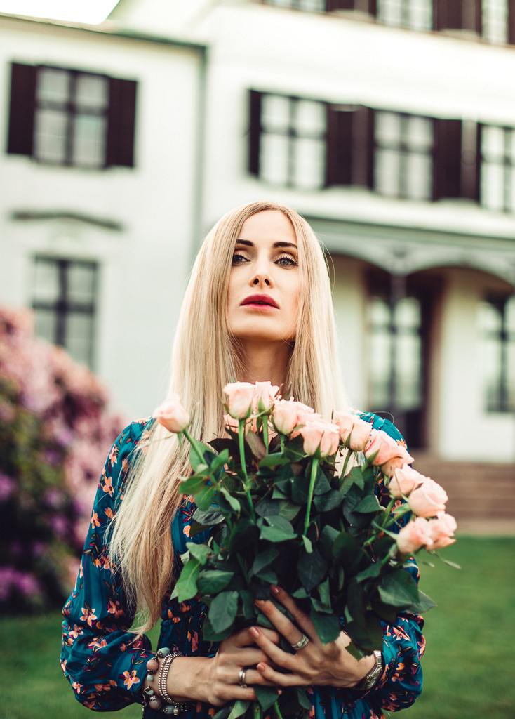 Lily. Professional wedding photographer in Copenhagen, Denmark — Julia Byron