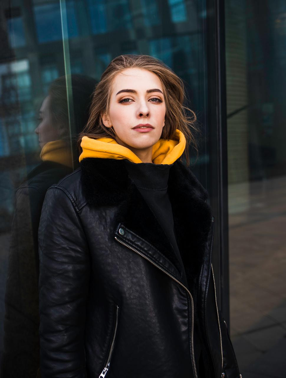 Saint-Petersburg outdoor photo session. Professional wedding photographer in Copenhagen, Denmark — Julia Byron