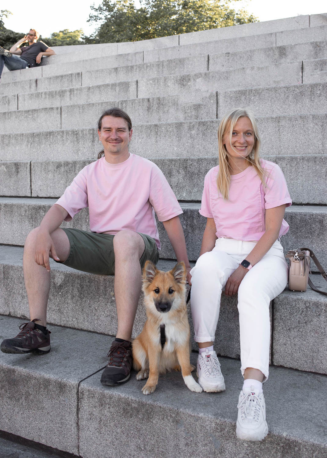 Family with dog. Professional wedding photographer in Copenhagen, Denmark — Julia Byron
