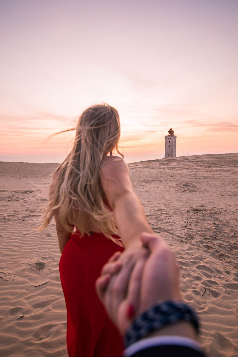 Karina and Dima. Professional wedding photographer in Copenhagen, Denmark — Julia Byron