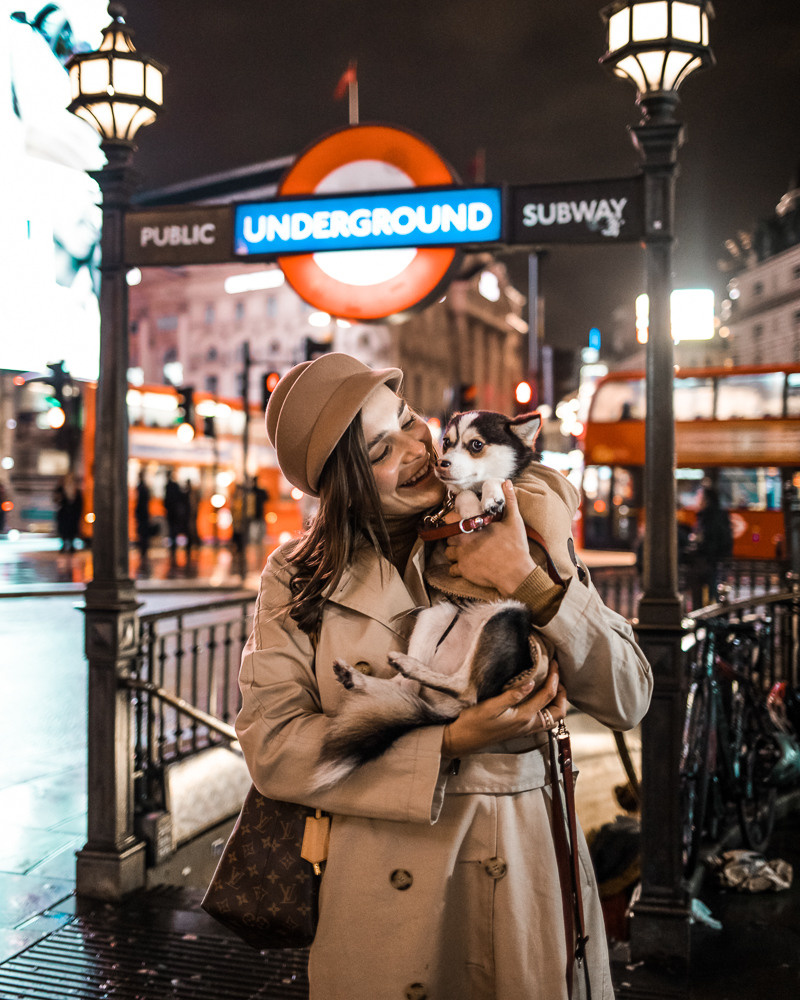Night London. Professional wedding photographer in Copenhagen, Denmark — Julia Byron