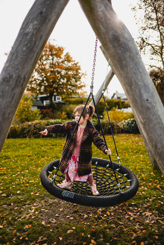 Family photo session in Jutland. Professional wedding photographer in Copenhagen, Denmark — Julia Byron