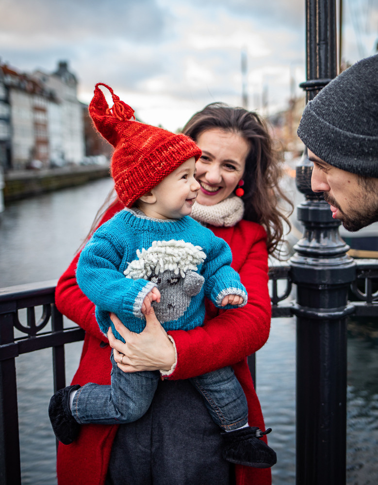 Ny havn. Professional wedding photographer in Copenhagen, Denmark — Julia Byron