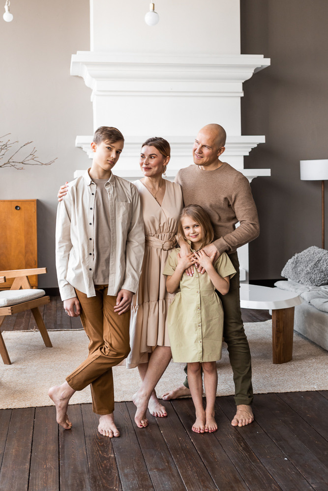 Stylish family photo session. Professional wedding photographer in Copenhagen, Denmark — Julia Byron