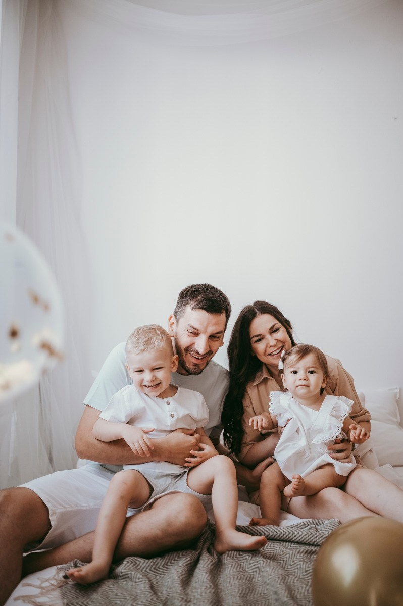 Srnin prvi rodjendan. Deciji i porodicni fotograf u Beogradu Oksana Skendzic