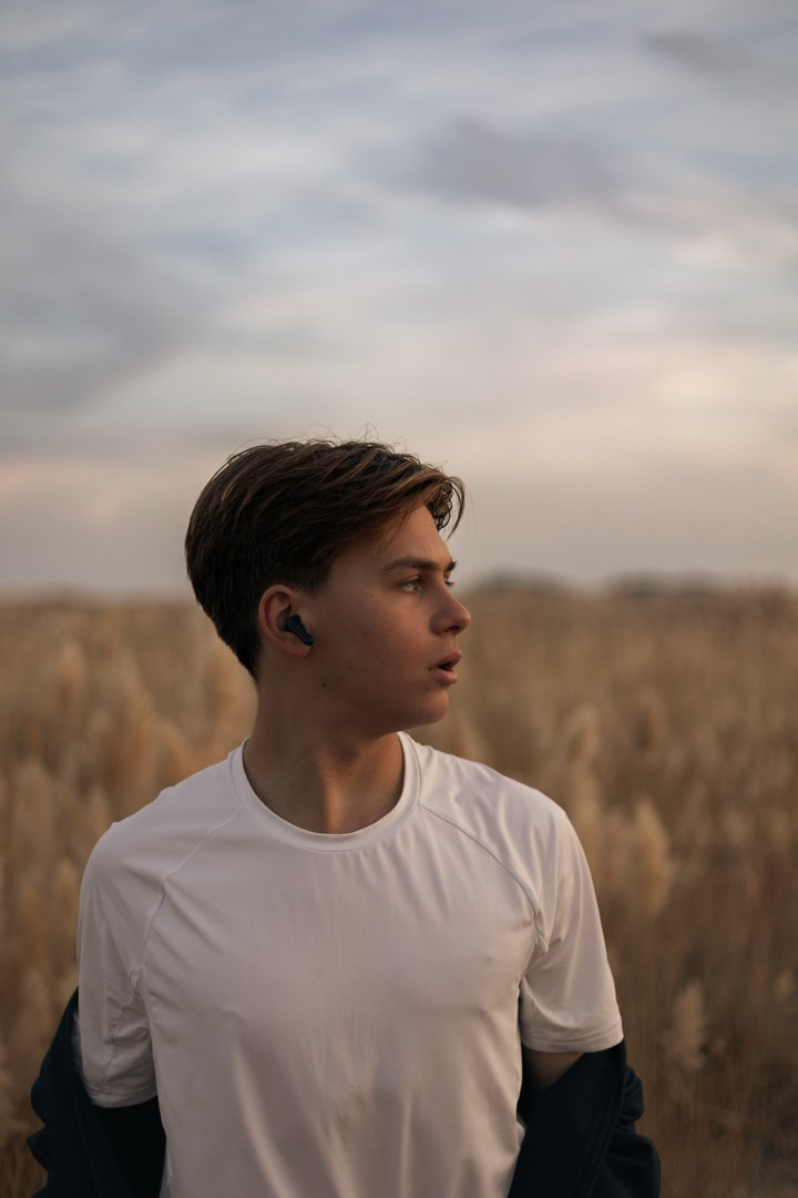 PHOTOGRAPHER JENNY IN CALGARY. I am a portrait and family photographer Jenny in Calgary