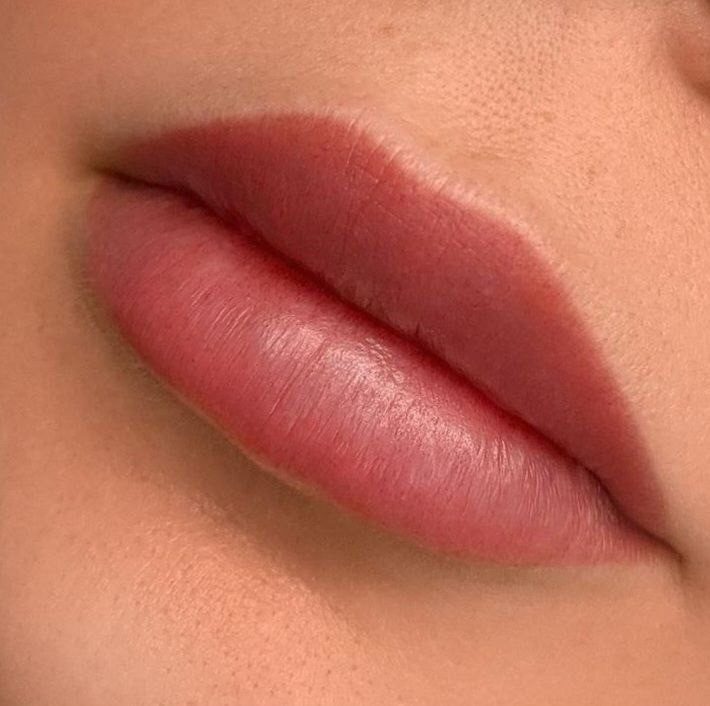 Permanent Make-up Lippen. Permanent Make-up und Tattoo Artist in Wolfsburg-Gardelegen Anna Knaus