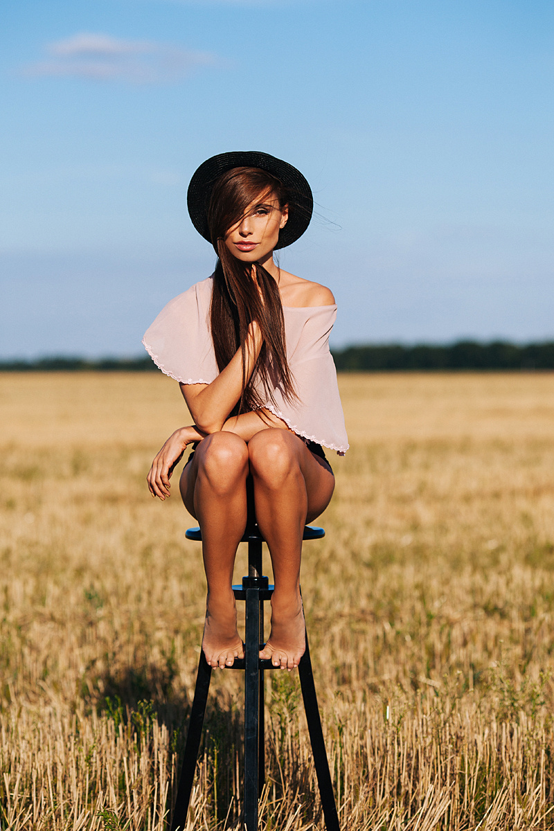 Natalie. Meadow. Портретний та весільний фотограф Надія Онода