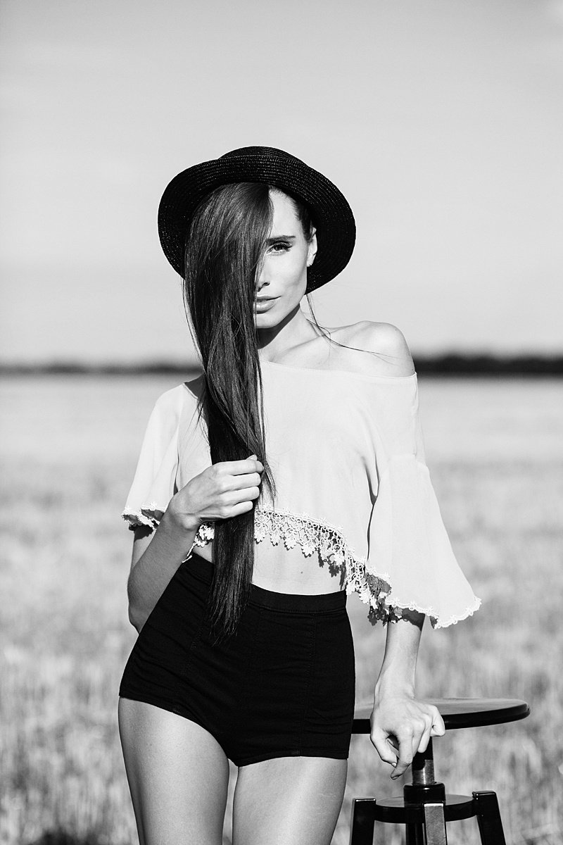 Natalie. Meadow. Портретний та весільний фотограф Надія Онода