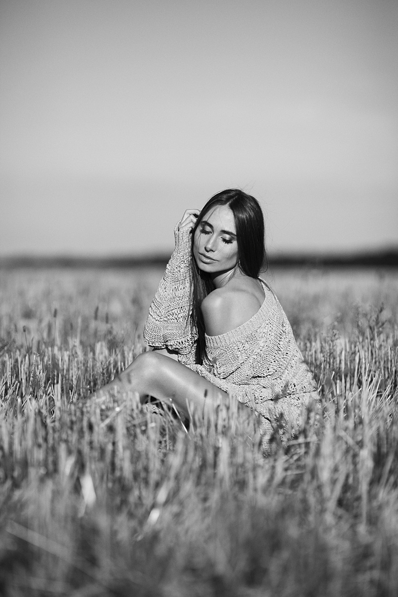 Natalie. Meadow. Портретний та весільний фотограф Надія Онода