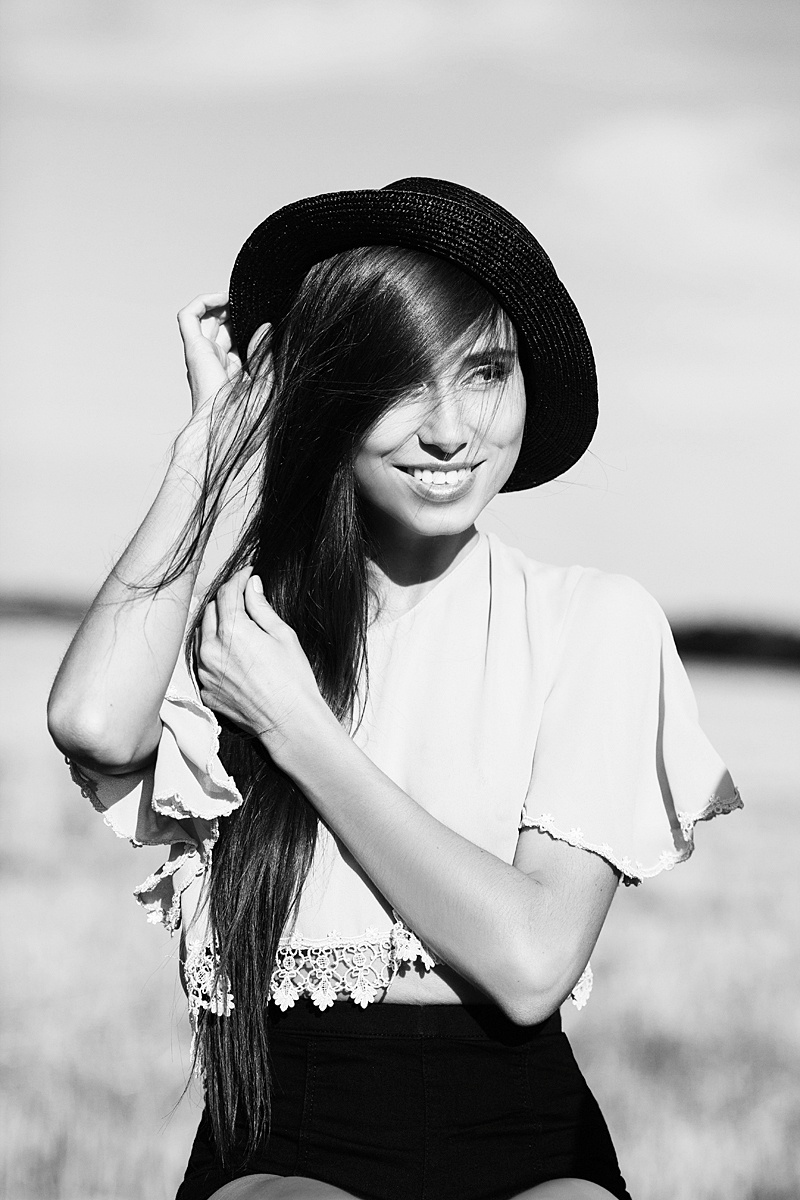 Natalie. Meadow. Портретний та весільний фотограф Надія Онода