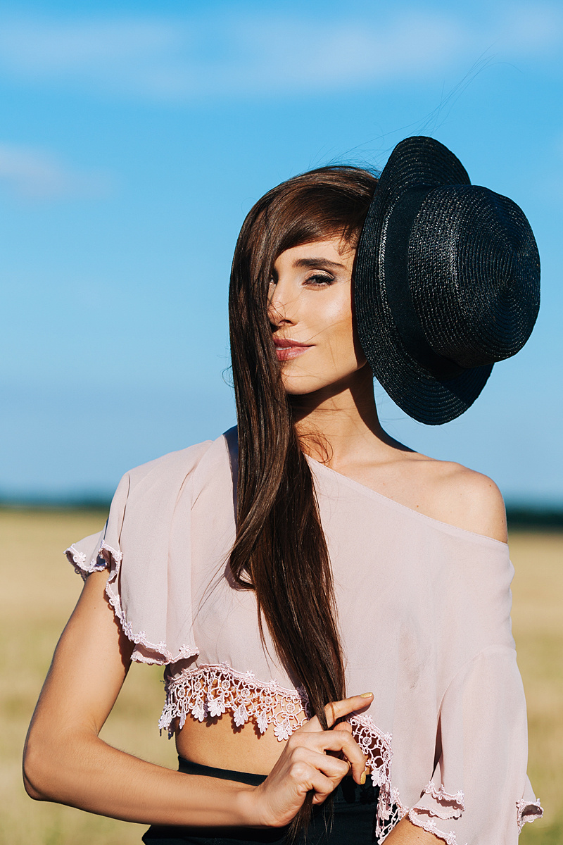 Natalie. Meadow. Портретний та весільний фотограф Надія Онода