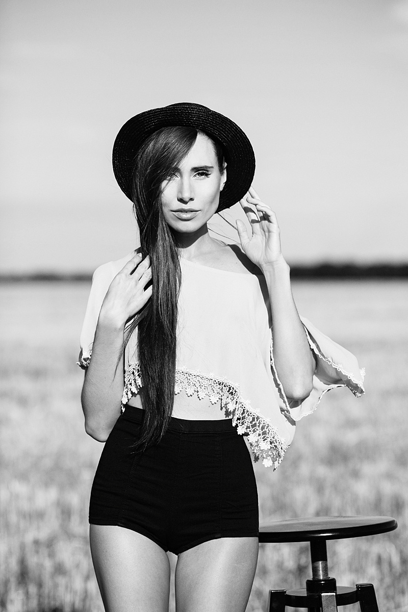 Natalie. Meadow. Портретний та весільний фотограф Надія Онода