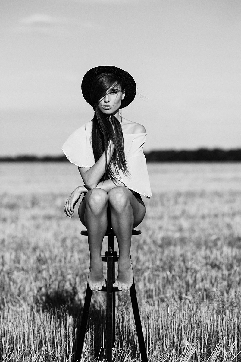 Natalie. Meadow. Портретний та весільний фотограф Надія Онода