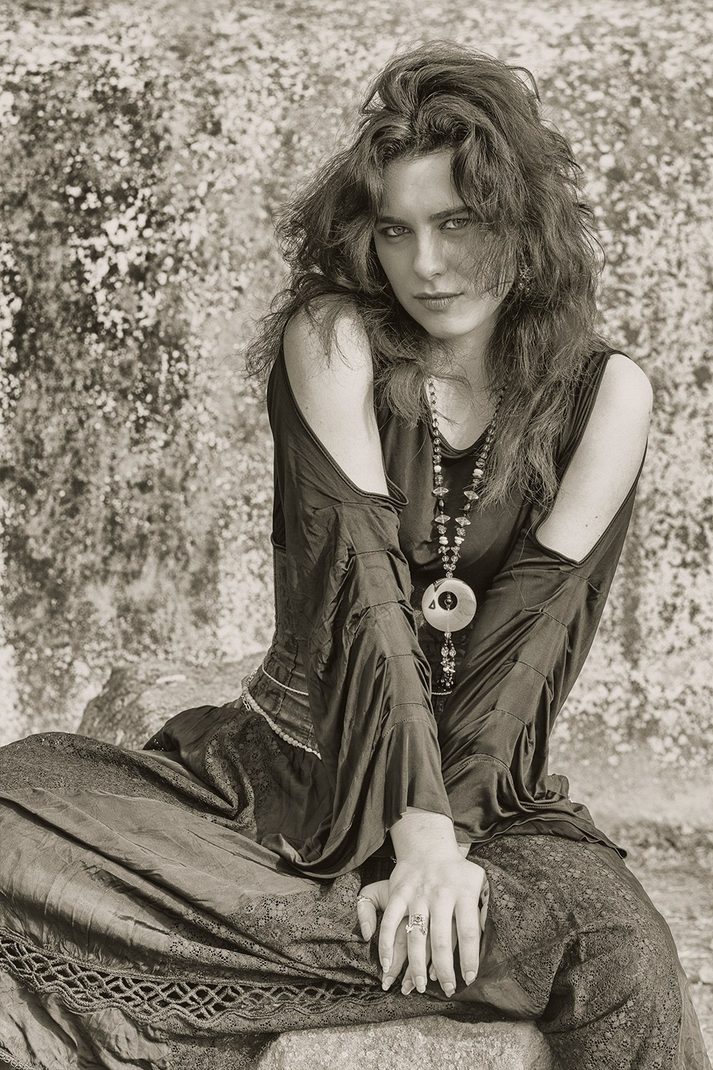 Katie Bassanesi. Glow Pixel