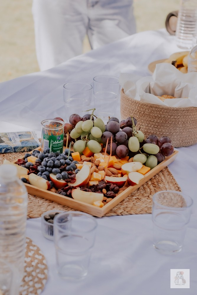 Picnic. Professional portrait photographer in Los Angeles | Axenia Haritonova