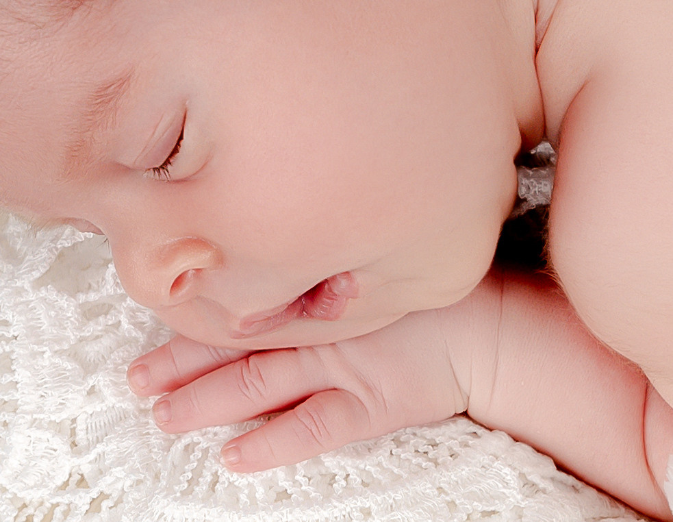 Newborn Photoshoot. Professional Photograher, Antwerpen/Belgium