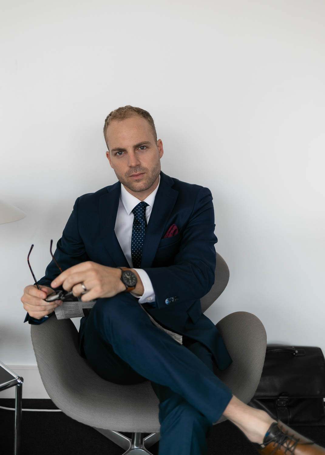 Black Dot Copenhagen (clothing). Professional wedding photographer in Copenhagen, Denmark — Julia Byron