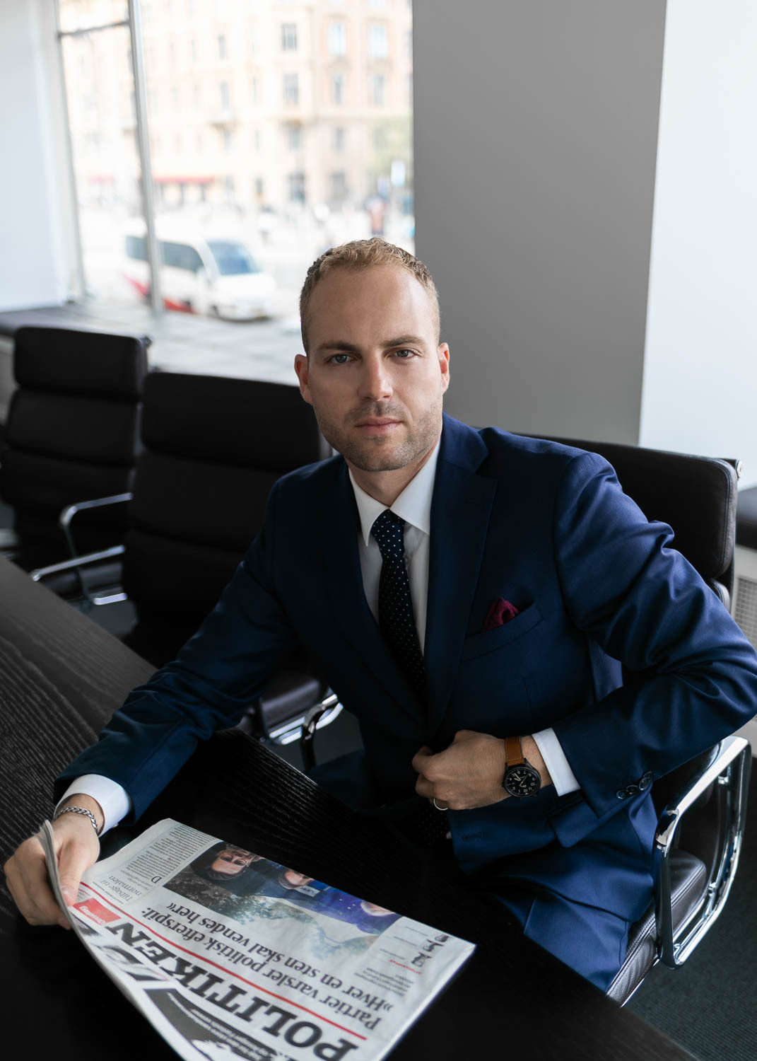 Black Dot Copenhagen (clothing). Professional wedding photographer in Copenhagen, Denmark — Julia Byron