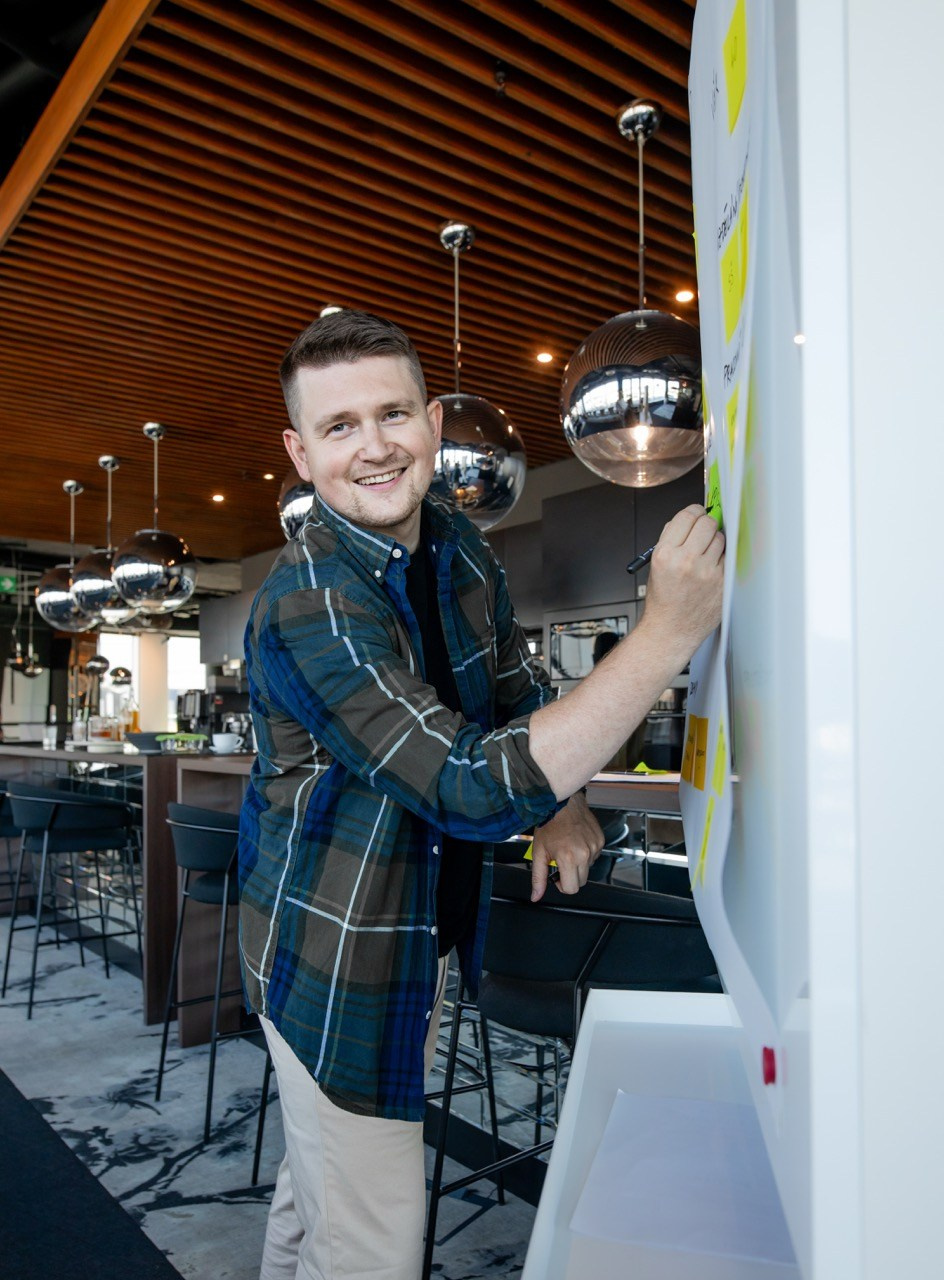 Mens portrait photography. Dana Lišková — Empatická fotografka | Introspektivní umělkyně | Neurodivergentní koučka| Zakladatelka Artepy.cz