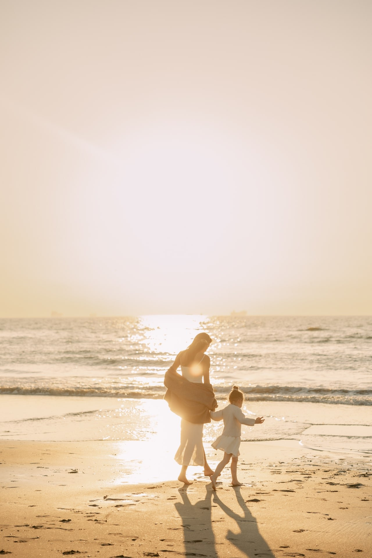 Emotional love stories and couple photoshoots in the Netherlands. Romantic & Soulful Photography by Natalia Olhova in Rotterdam