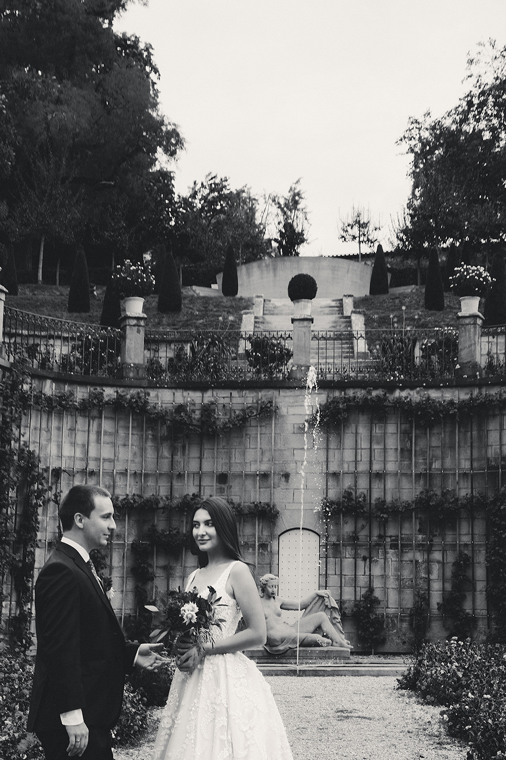 ANASTASIA + DMITRY | CIVIL WEDDING, ZÜRICH STADTHAUS | RECHBERG GARDEN. HOME