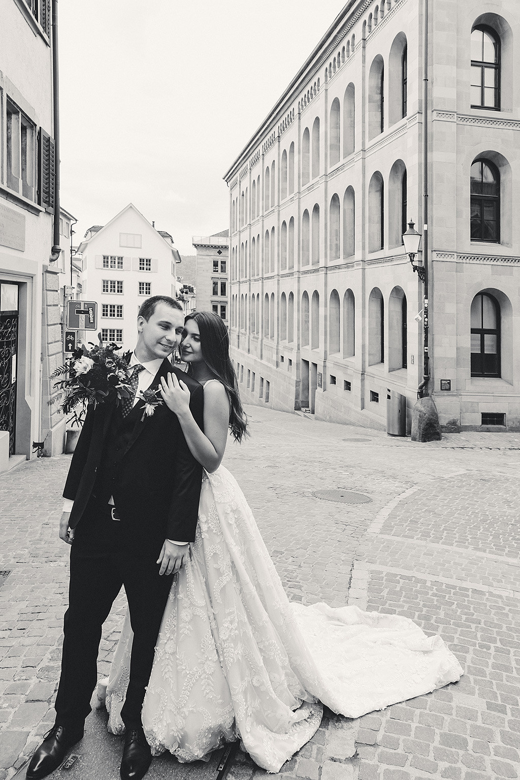 ANASTASIA + DMITRY | CIVIL WEDDING, ZÜRICH STADTHAUS | RECHBERG GARDEN. HOME