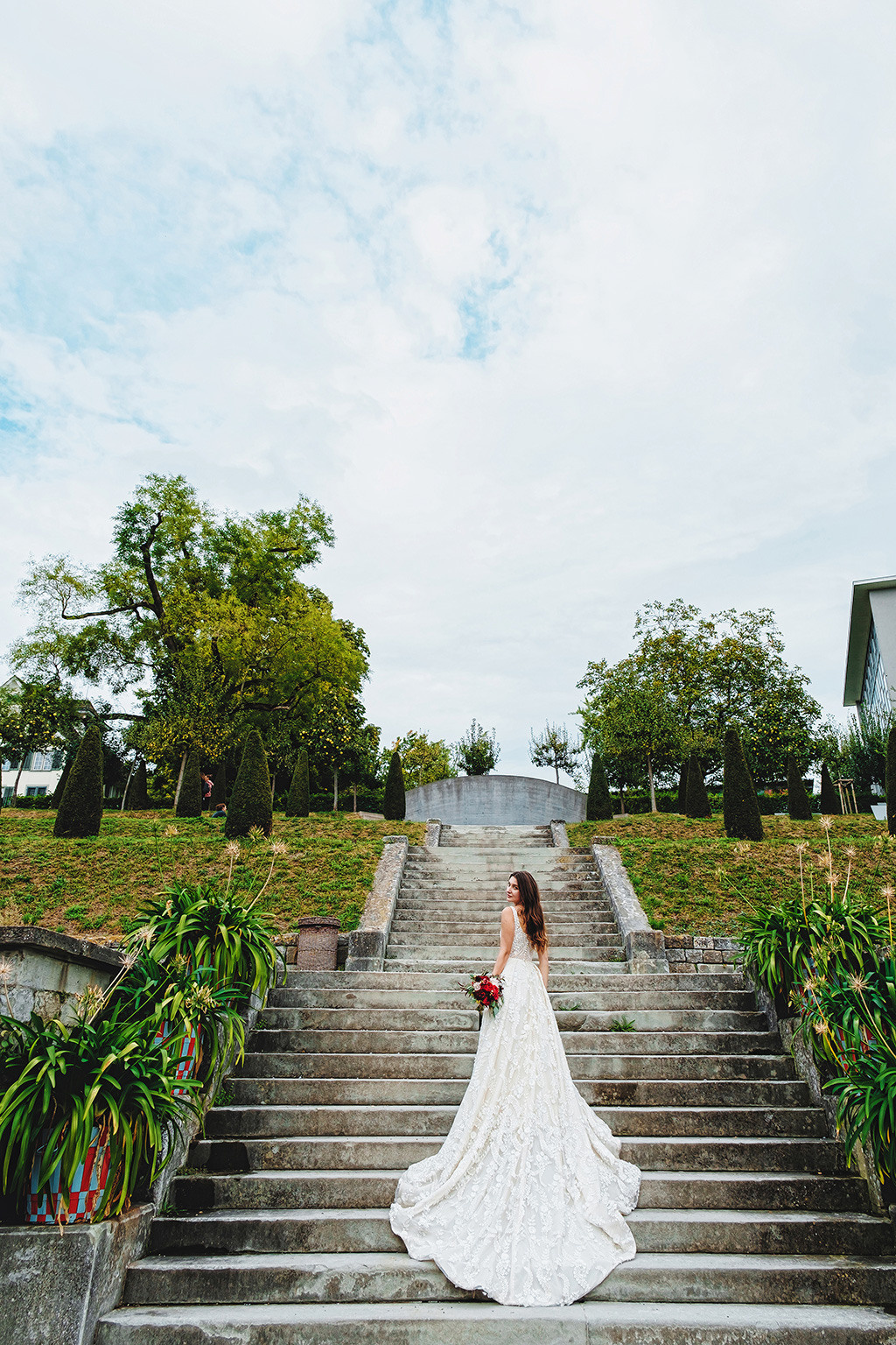 ANASTASIA + DMITRY | CIVIL WEDDING, ZÜRICH STADTHAUS | RECHBERG GARDEN. HOME